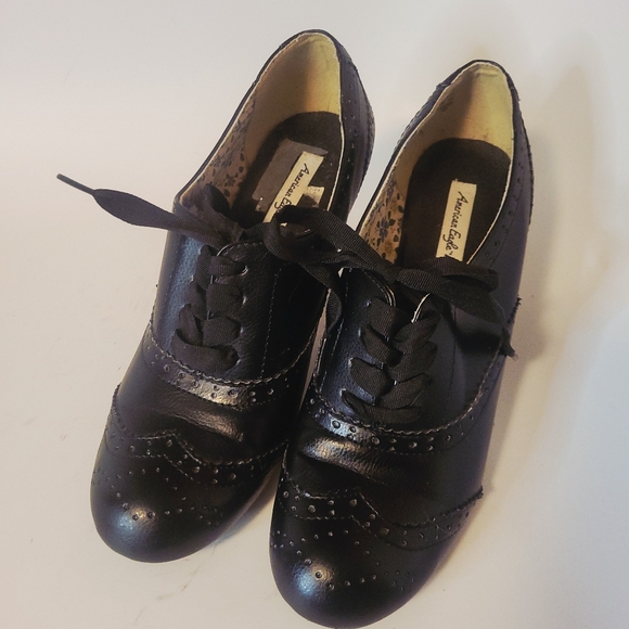 AEO Classic Black Brogue Heels - Picture 8 of 12